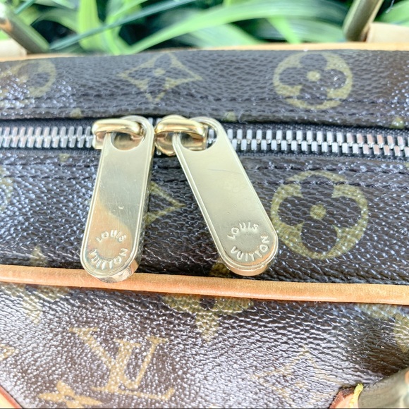SOLD Louis Vuitton Manhattan PM Monogram - Picture 12 of 13